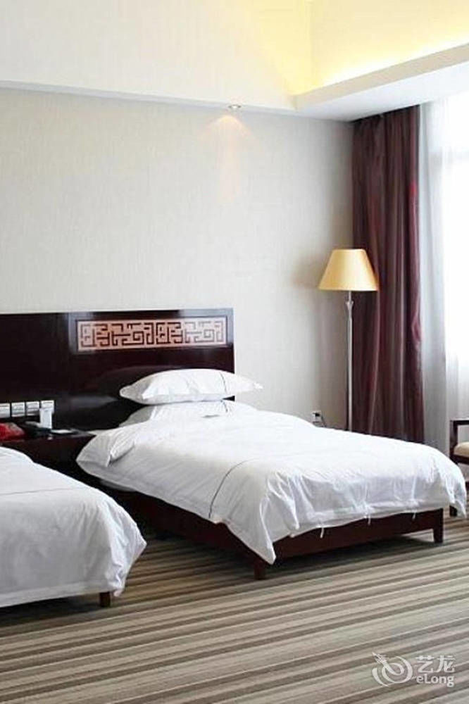 Jishou Heyi Hotel 펑황 외부 사진
